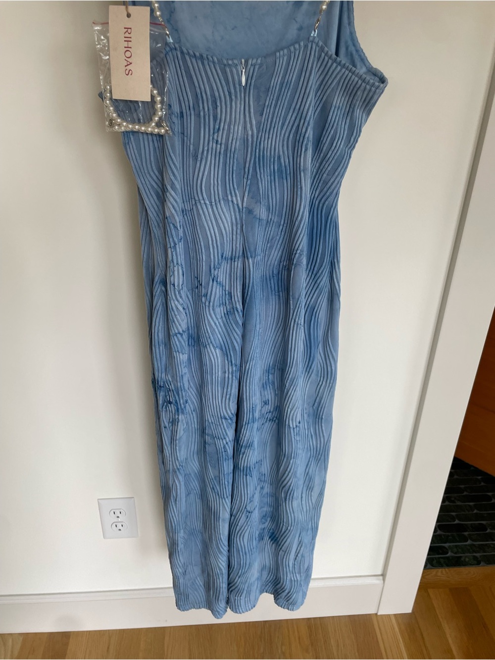 RIHOAS Water Ripple Textured Cami Dress - Picture 2 of 7